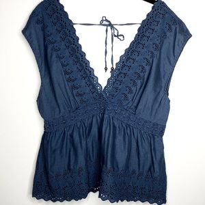 AE Navy Eyelet Top XL